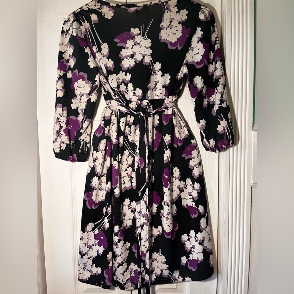 Black purple floral long sleeve v neck dress